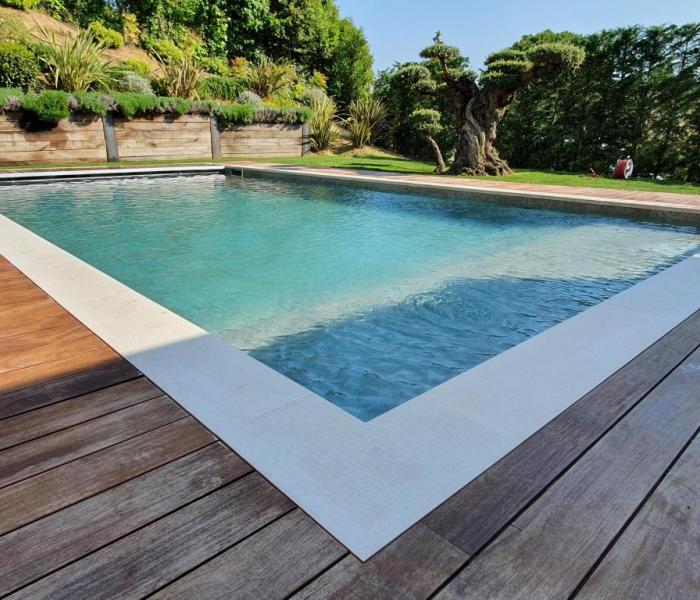 Entretien de piscine pour particuliers près de Nice et Monaco